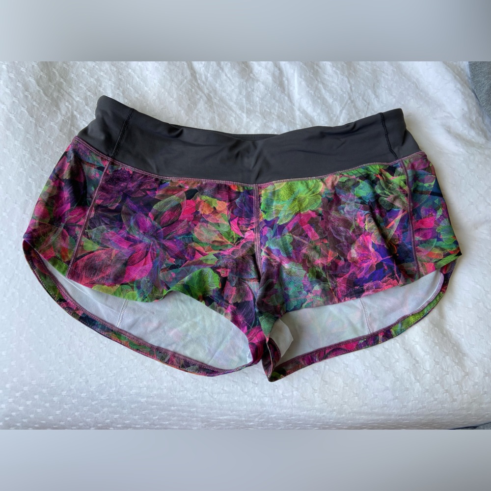 Lululemon Speed Up shorts size 6